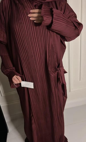 طقم صلاة السكينه عنابي