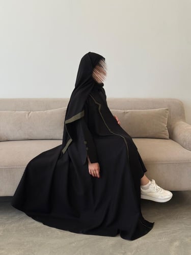 عباية همس زيتي