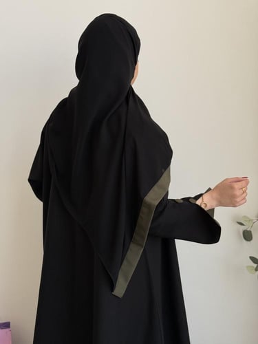 عباية همس زيتي