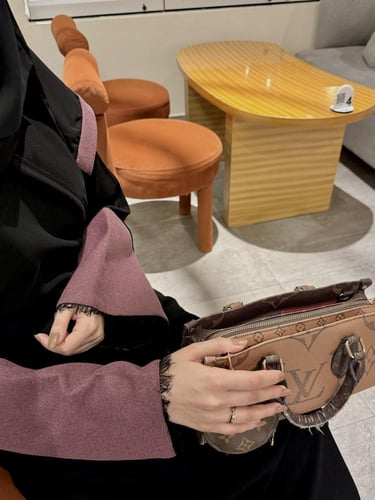 عنابي شتوي R18