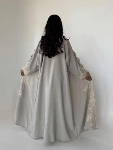 Abaya IV
