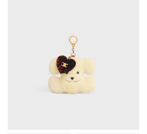 تعليقة / ميدالية سيلين الدب الفراء مع القلب الأيقوني (CELINE Shearling Dog/Bear Bag Charm with Triomphe Heart)
