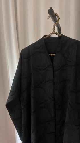 عباية شــهد