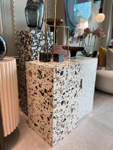 Terrazzo Stand - 150015