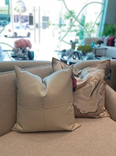 مخدة جلد - 190048