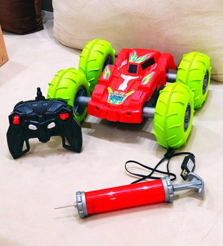 السيارة العملاقة البرمائية بالتحكم عن بعد