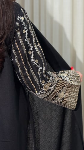 عبايه لينين بلمسه ذهبيه