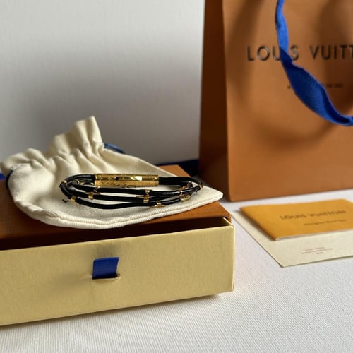 أسوار من LV مقاس 18.5