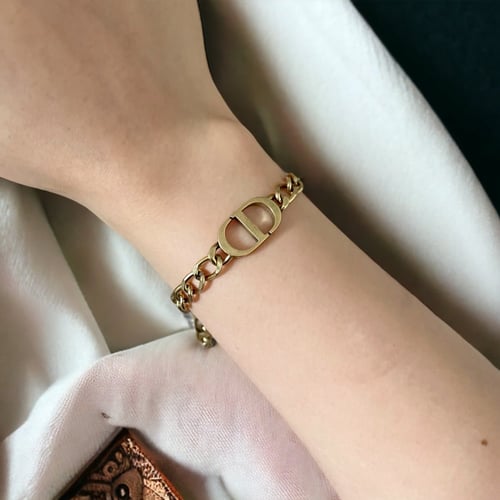 اسواره من ديور