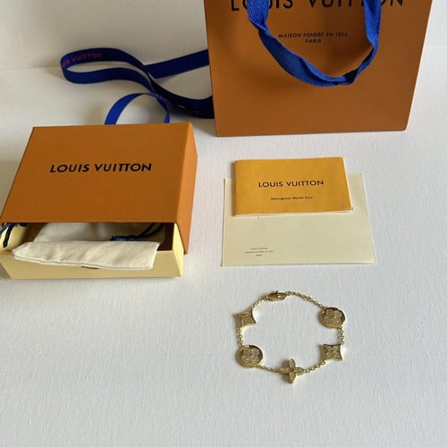 اسوارة ذهبيه من لويس فيتون