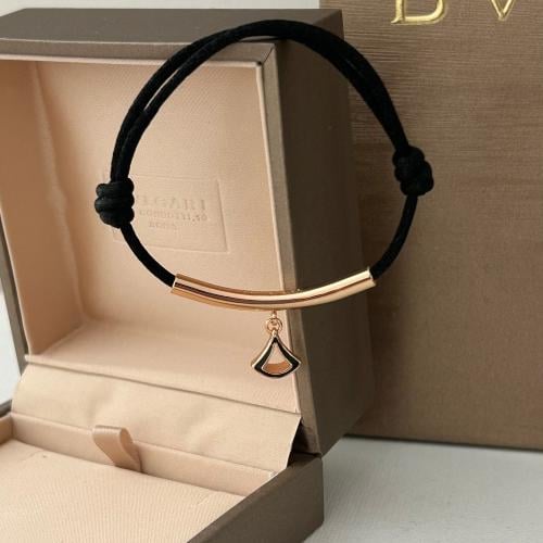 اسوارة خيوط من بولقاري