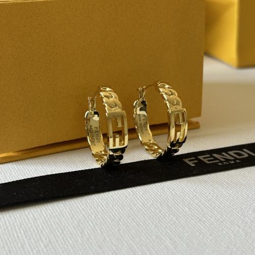 أقراط من فندي