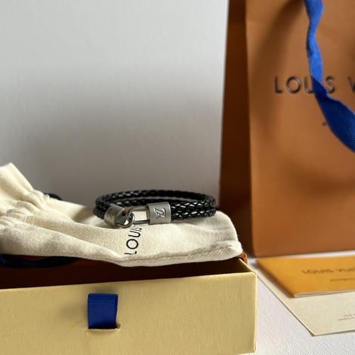 اسواره مناسبه للرجال مقاس 19 من لويس فيتون