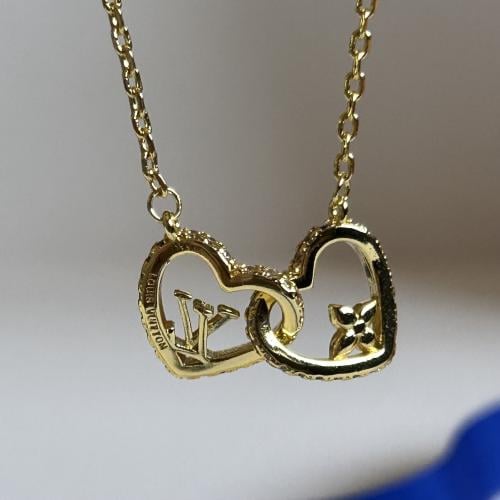 سلسال لويس فيتون