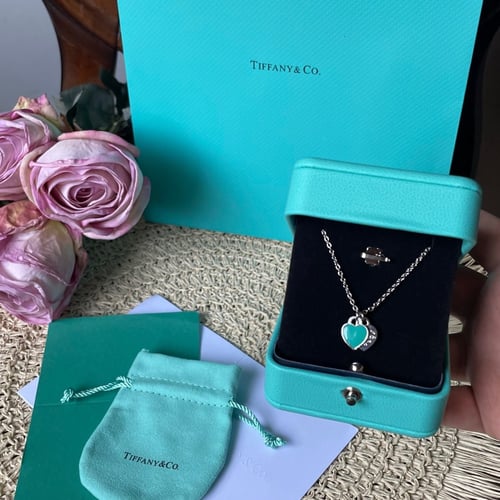 سلسال من تيفاني