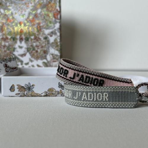 اسوارة خيوط من ديور