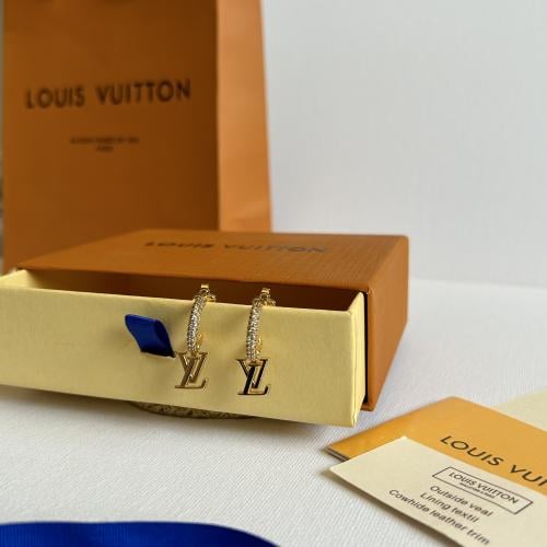 أقراط لويس فيتون