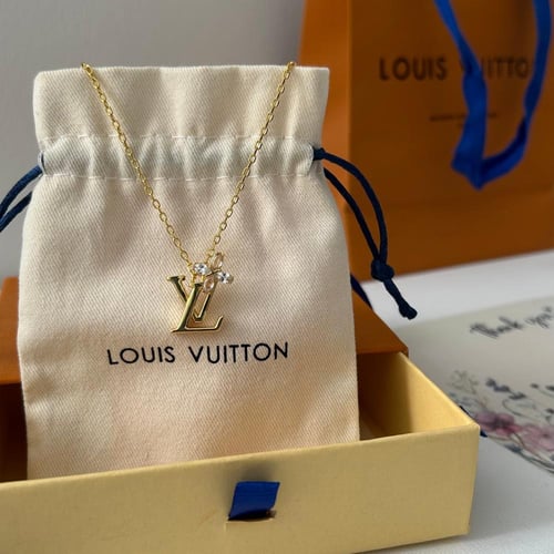 سلسال ذهبي من لويس فيتون