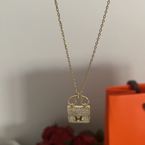 سلسال ذهبي من هيرميس