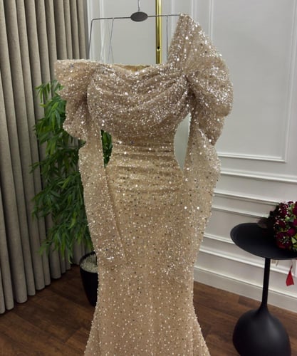 فستان دانية