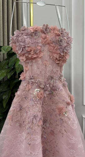 فستان زهرة النبلاء