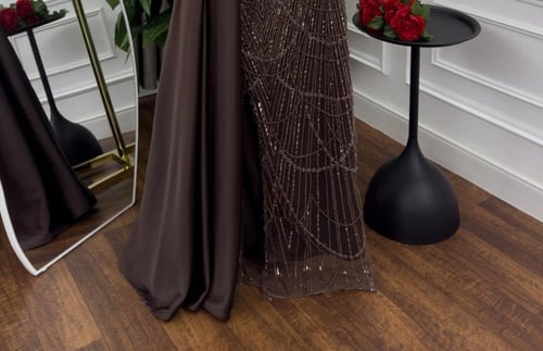 فستان قطرة العنبر