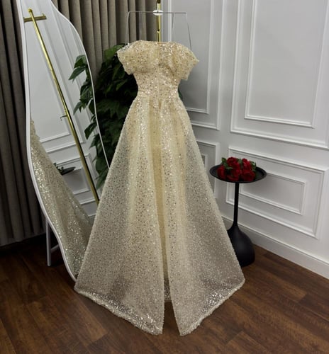 فستان أفيلين