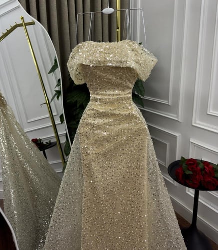 فستان أفيلين