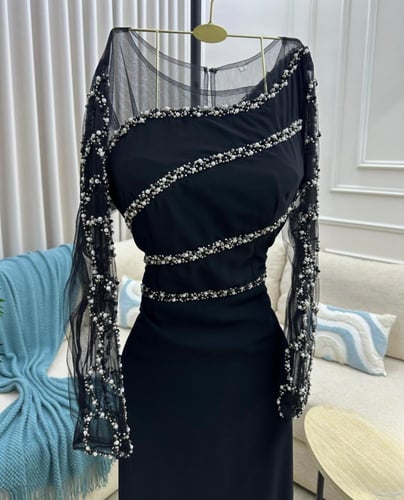 فستان عتمة براقة