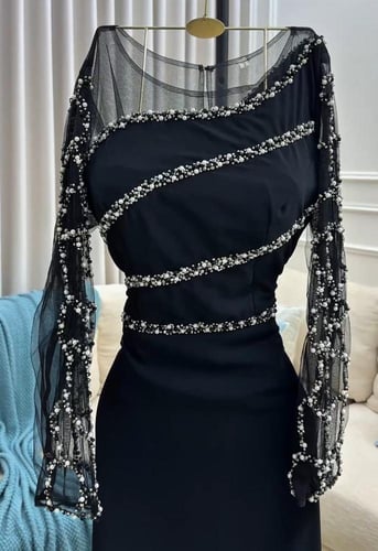 فستان عتمة براقة