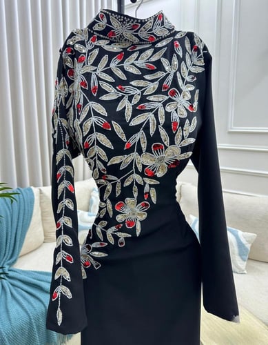 فستان سواد مخملي