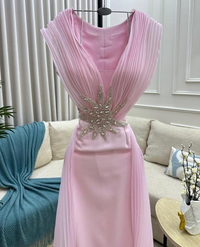 فستان عطر الورد