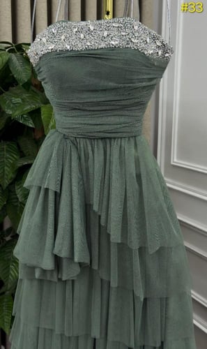 فستان بريق الزمرد