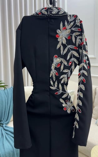 فستان سواد مخملي