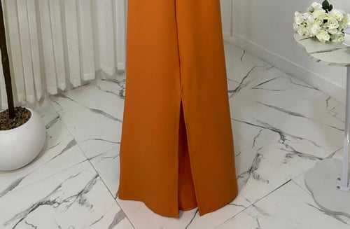 فستان العنبر الملكي