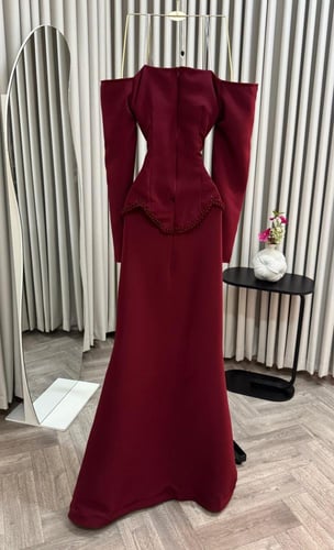 فستان تيجان