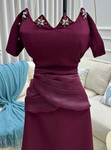 فستان تشيري