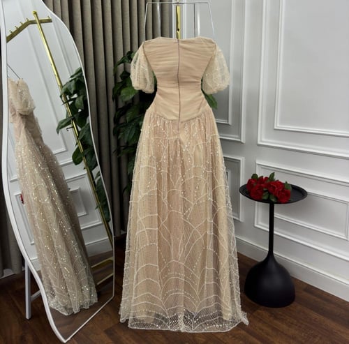 فستان ضوء القمر