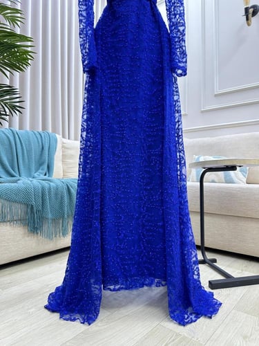 فستان موج أزرق