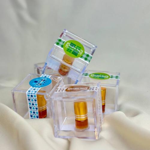 National Day 95 distributions - Nano oud in an acrylic box - 12 distributions