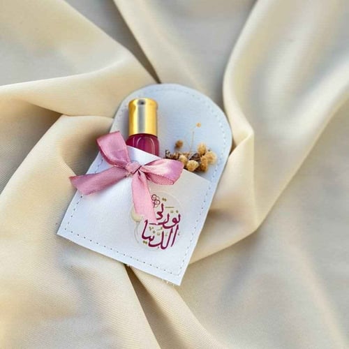 توزيعات مواليد بنات- توزيعات جلد ومسك فاخر 12 حبة