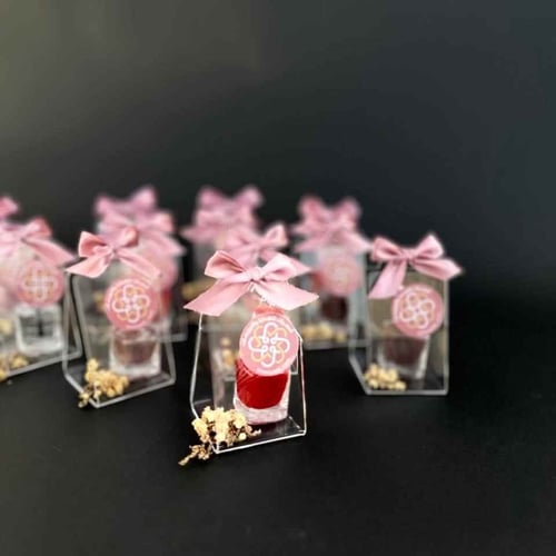 توزيعات العيد مناكير بشنطة اكريليك - 12 حبة