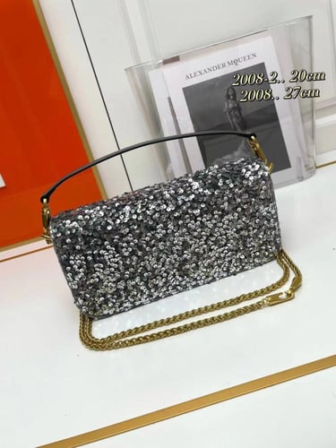 شنطه فالنتينيو