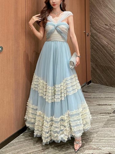 فستان سهرة شبكي