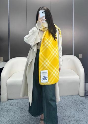 سكارف بيربري