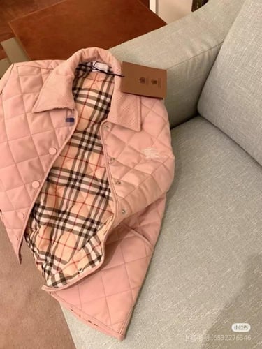 جاكيت بيربري