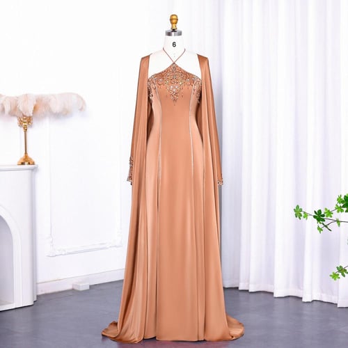 فستان سهرة ناعم