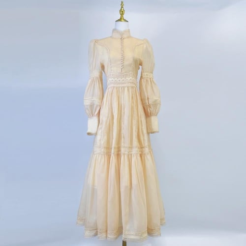 فستان كلاسيك