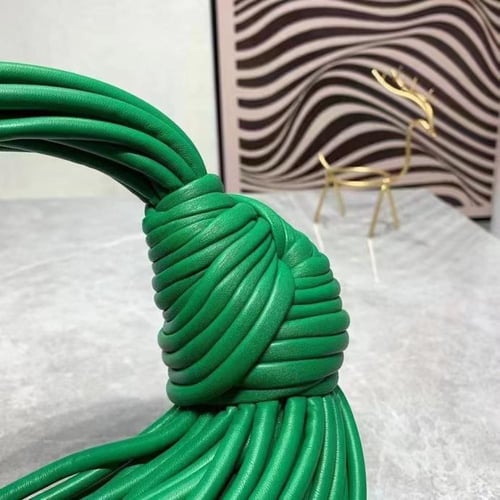 شنطة بوتيغا