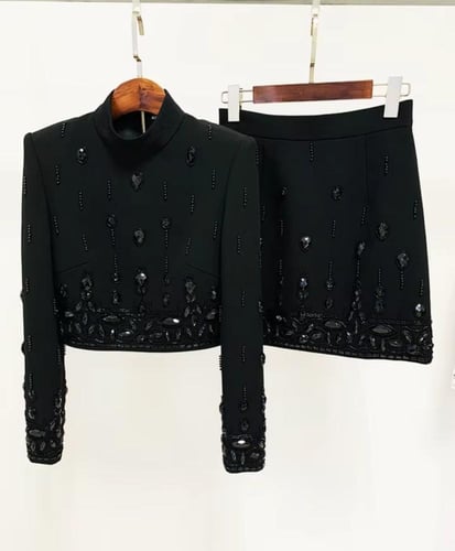 بدلة الكريستال